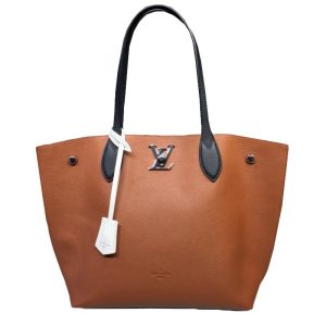 Louis Vuitton Lockme Go M52408