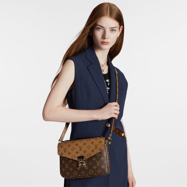 Louis Vuitton Pochette Metis M44876 Monogram Reverse