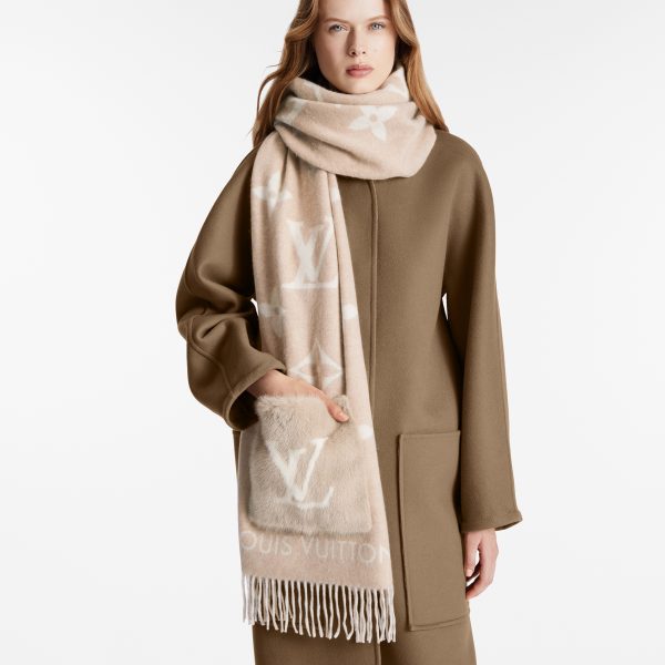 Louis Vuitton M74354 Cold Reykjavik Beige Scarf