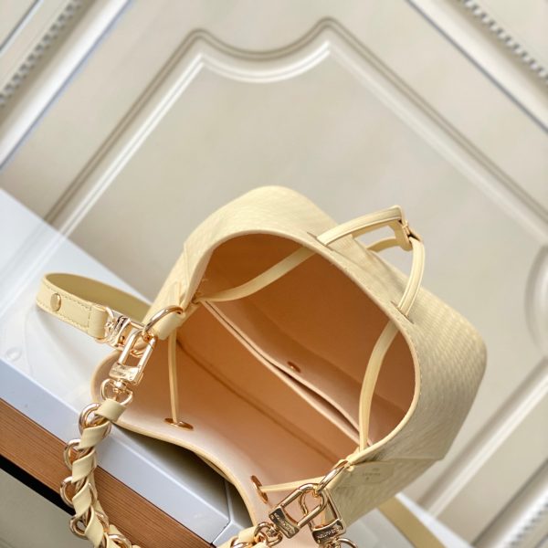 Louis Vuitton M22599 Calfskin Yellow Néonoé BB