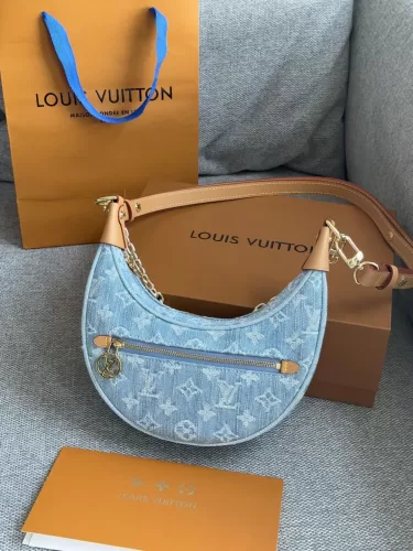 Louis Vuitton M24846 Loop Sky Blue Denim photo review